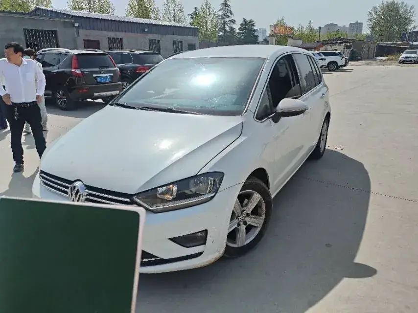 2018 Volkswagen Golf Sportsvan 1.6L 110HP L4 6AT