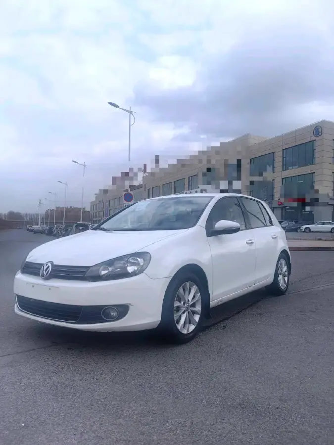 2012 Volkswagen Golf 1.4T 160HP L4 7DCT