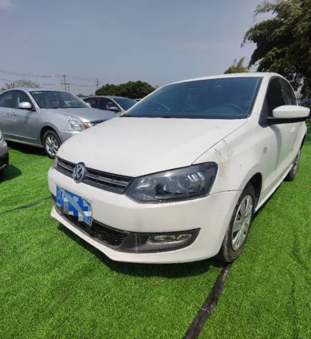 2013 Volkswagen Polo 1.4L 86HP L4 5MT
