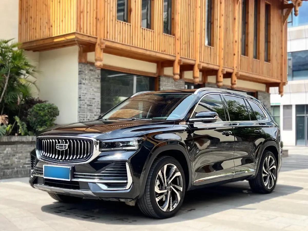 2023 Geely Monjaro 2.0T 238HP L4 8AT