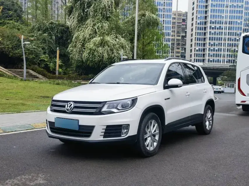 2016 Volkswagen Tiguan 1.8T 160HP L4 6AT