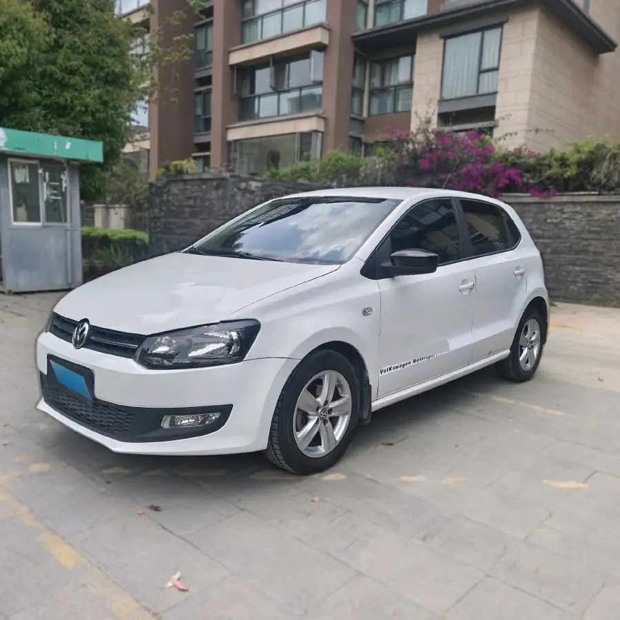 2011 Volkswagen Polo 1.4L 86HP L4 6AT