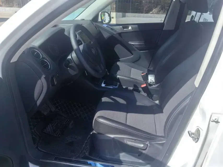 2016 Volkswagen Tiguan 1.8T 160HP L4 6MT,autocango,china used car exporter,china ev exporter,chinese used car exporter,chinese used ev exporter