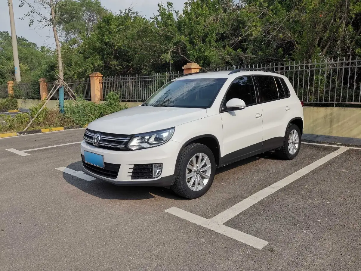 2015 Volkswagen Tiguan 1.8T 160HP L4 6MT