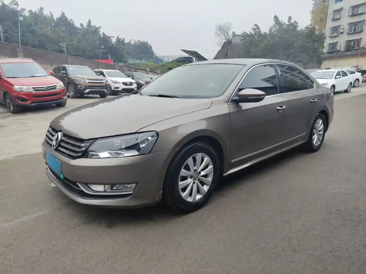 2011 Volkswagen Passat 1.8T 160HP L4 7DCT
