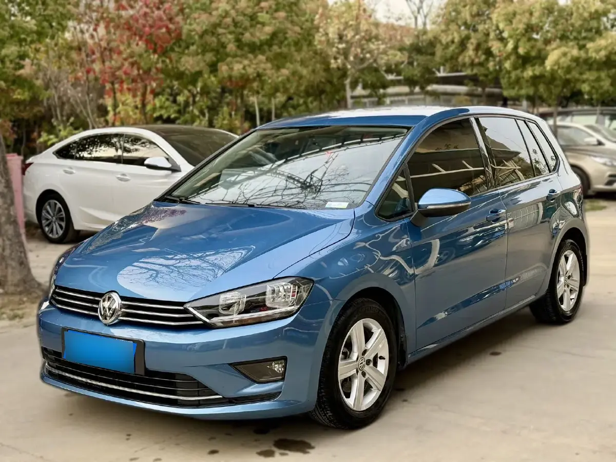 2016 Volkswagen Golf Sportsvan 1.6L 110HP L4 6AT
