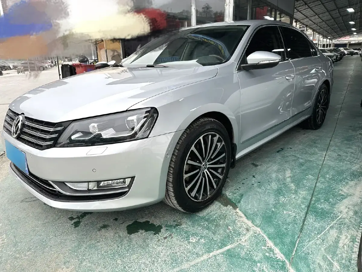 2013 Volkswagen Passat 2.0T 200HP L4 6DCT