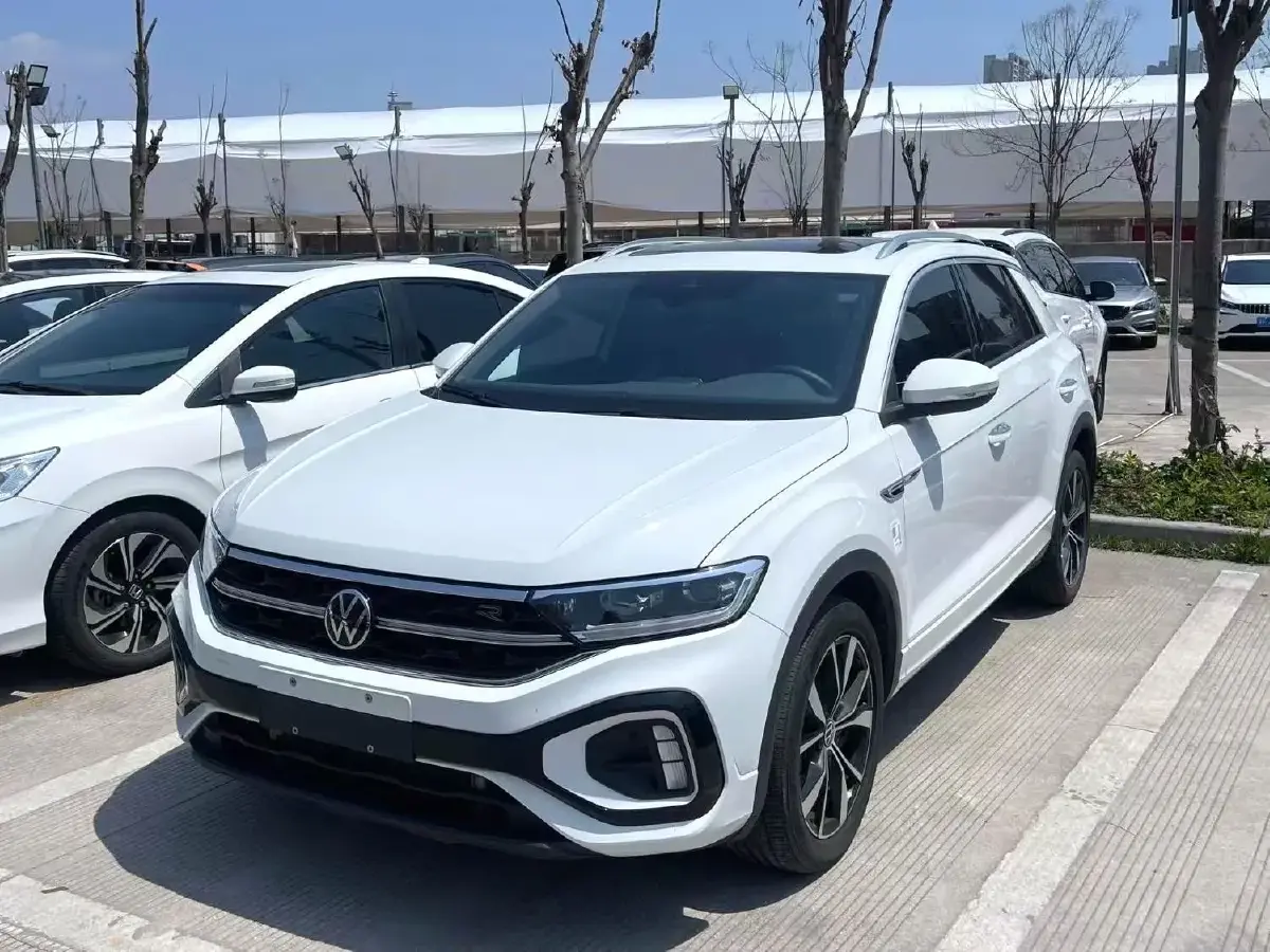 2024 Volkswagen T-Roc 1.5T 160HP L4 7DCT