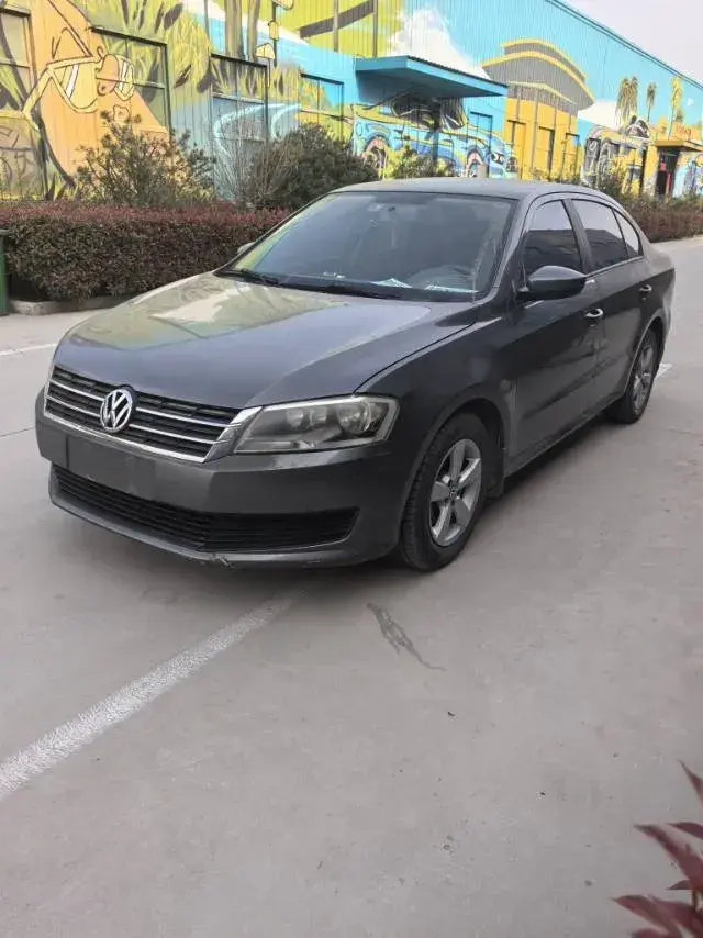 2013 Volkswagen Lavida 1.6L 105HP L4 5MT