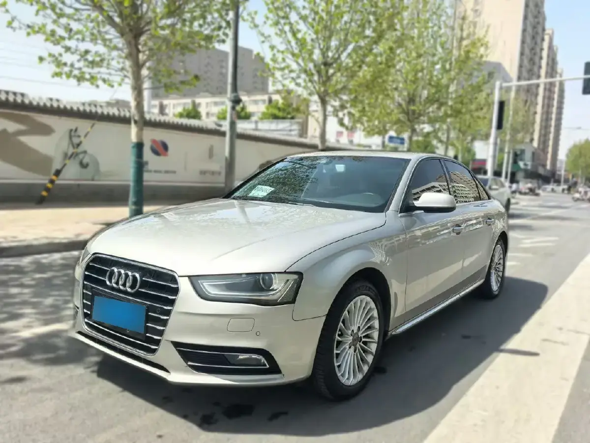 2015 Audi A4L 2.0T 180HP L4 CVT