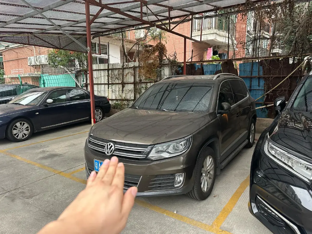 2013 Volkswagen Tiguan 1.8T 160HP L4 6AT