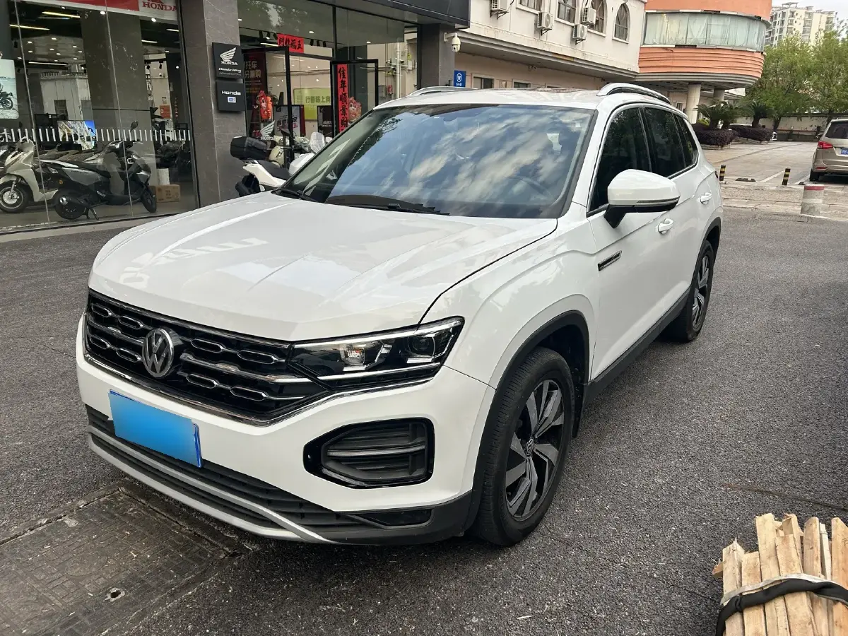 2020 Volkswagen Tayron 2.0T 186HP L4 7DCT
