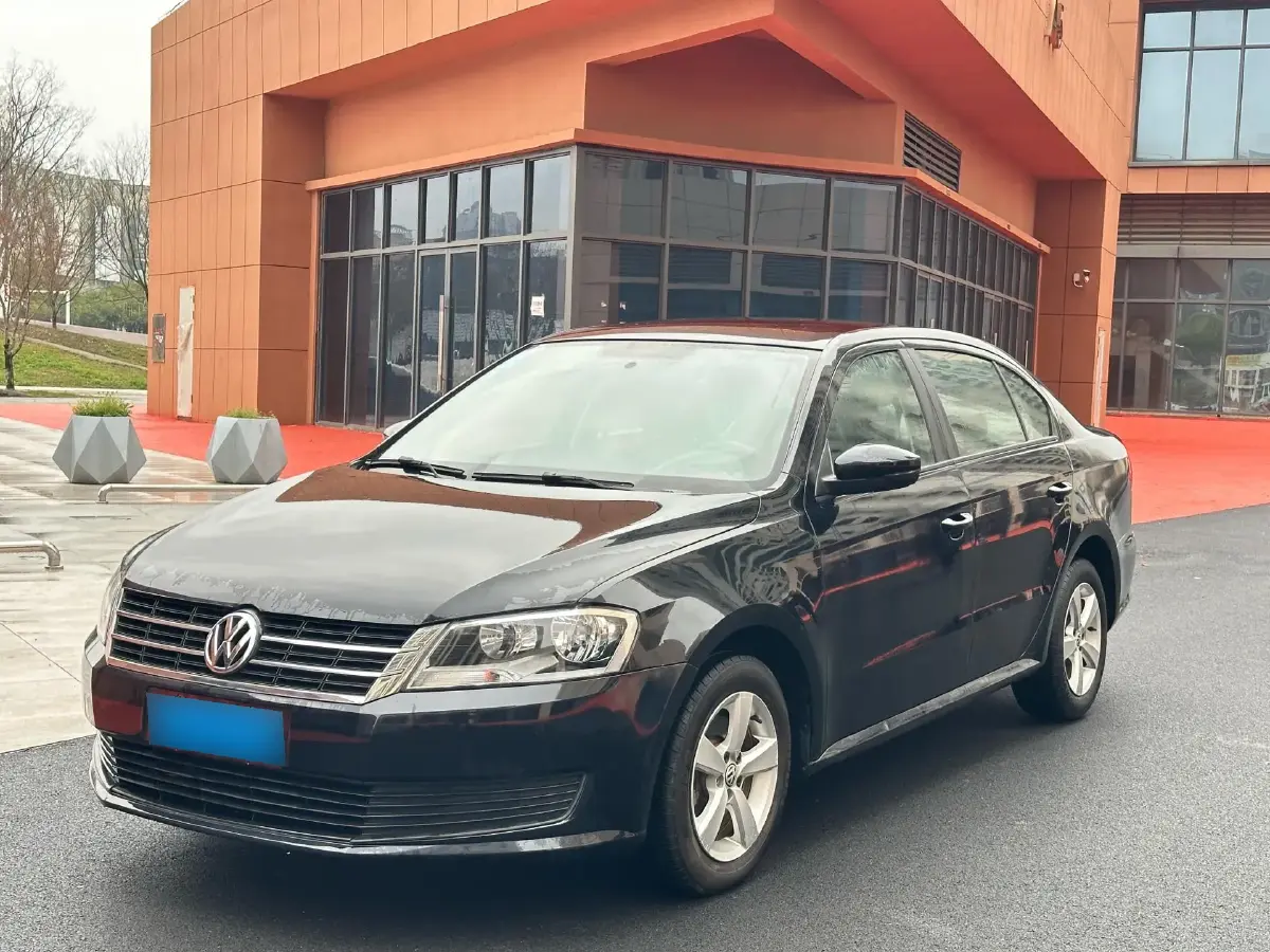 2013 Volkswagen Lavida 1.6L 110HP L4 5MT