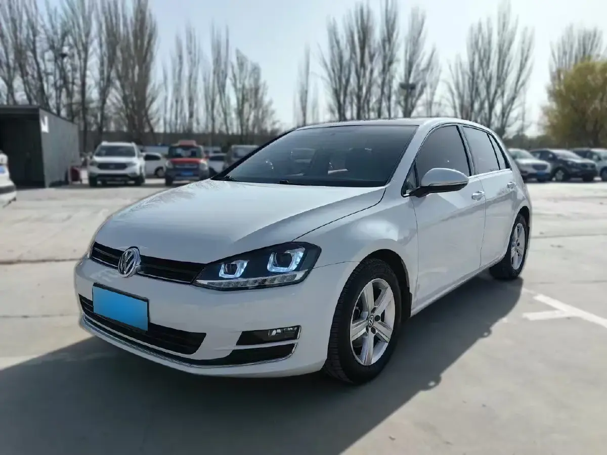 2015 Volkswagen Golf 1.4T 131HP L4 5MT