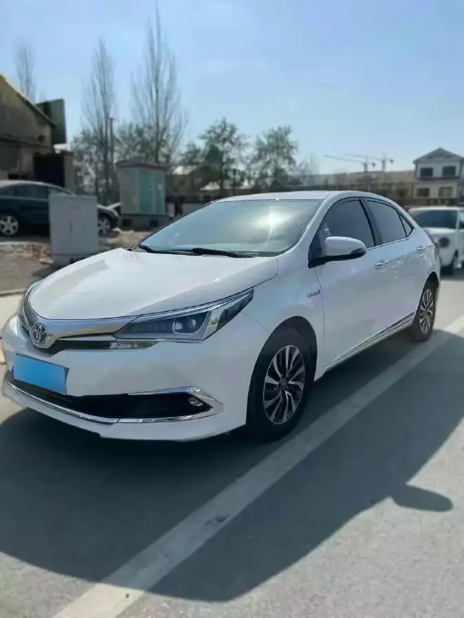 2016 Toyota Corolla 1.8L 99HP L4 E-CVT Hybrid