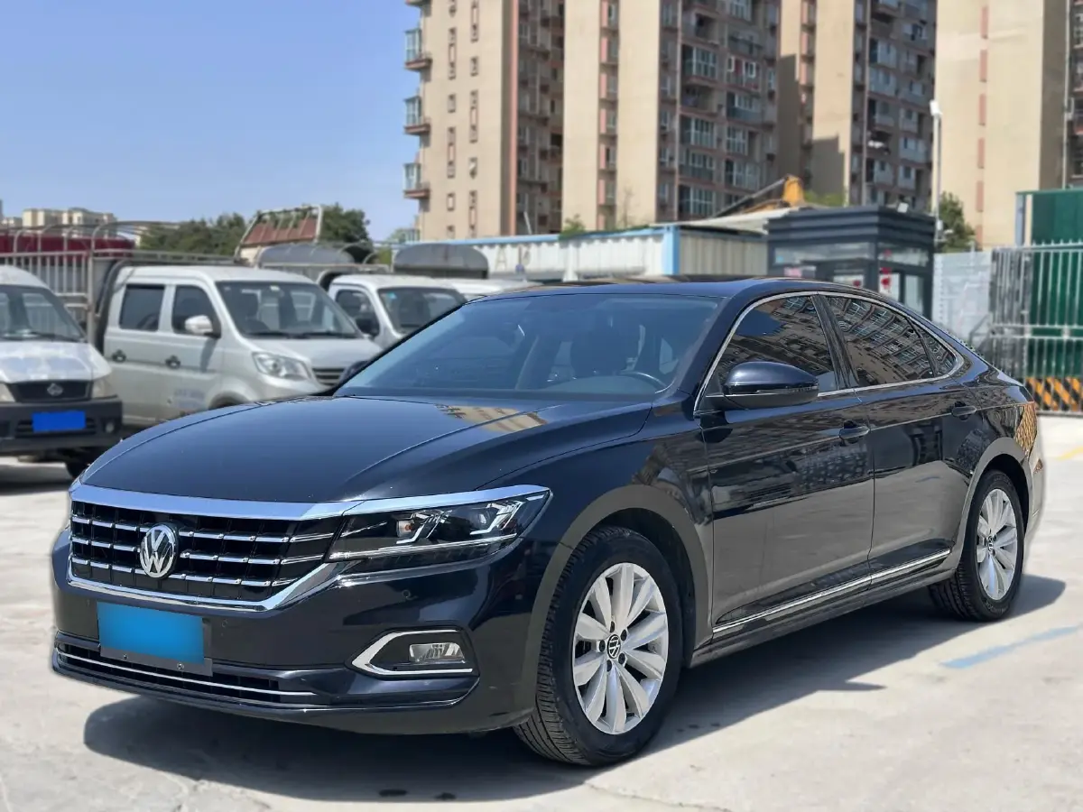 2021 Volkswagen Passat 2.0T 186HP L4 7DCT