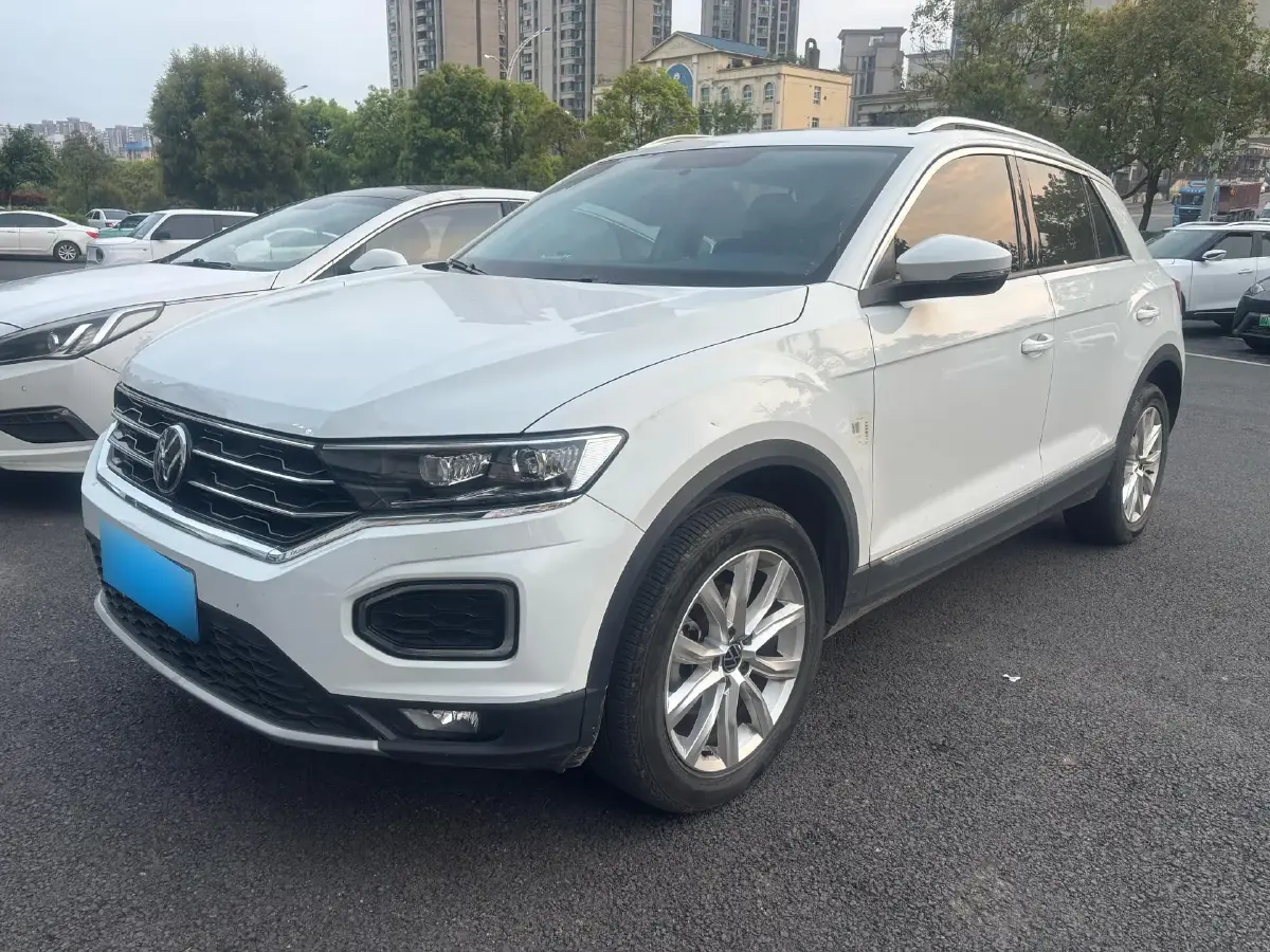 2022 Volkswagen T-Roc 1.4T 150HP L4 7DCT