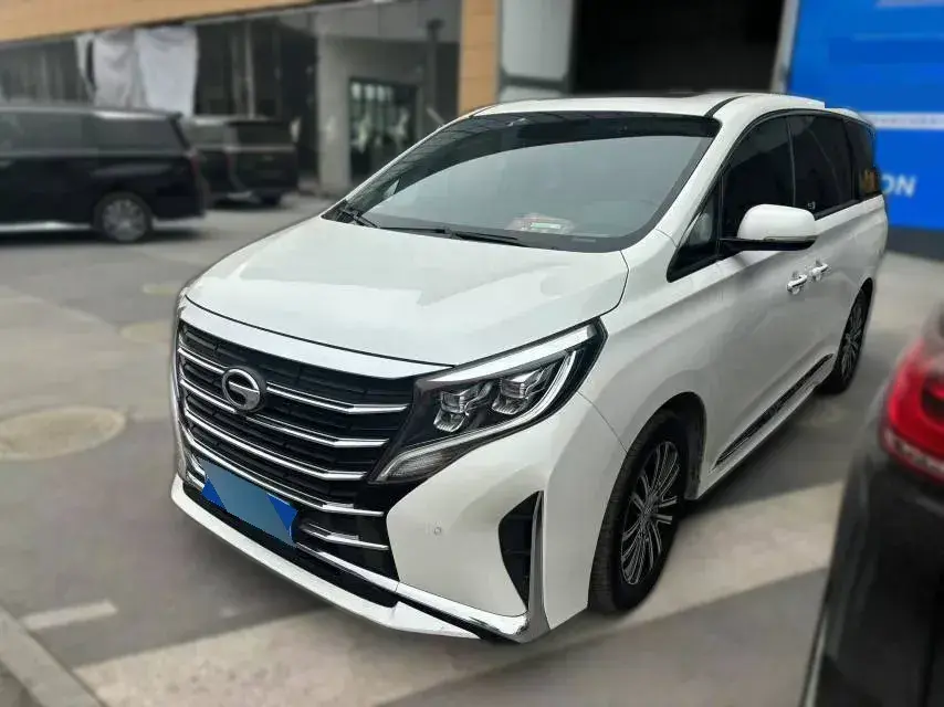 2021 GAC Trumpchi M8 2.0T 252HP L4 8AT