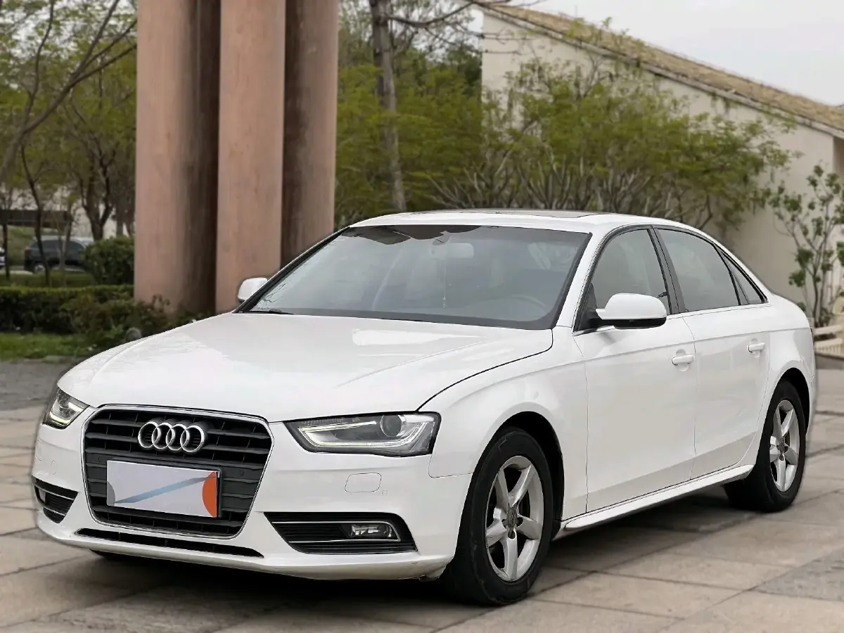 2013 Audi A4L 2.0T 180HP L4 CVT