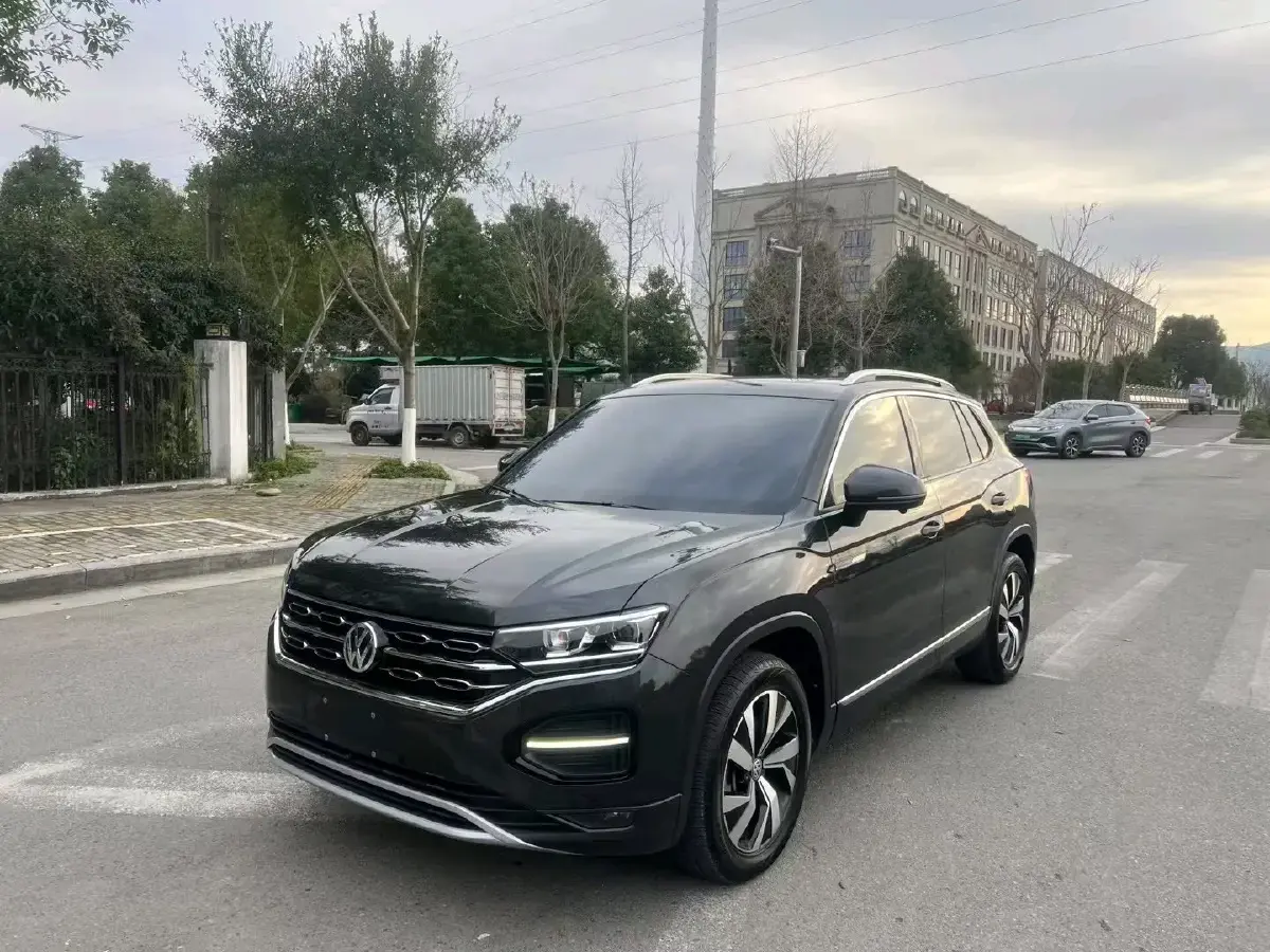 2020 Volkswagen Tayron 2.0T 186HP L4 7DCT