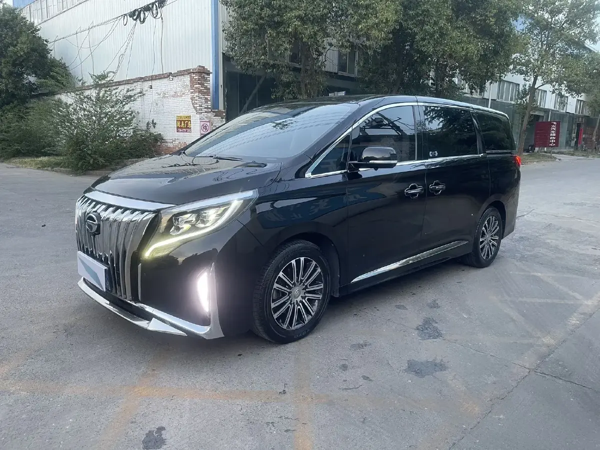 2021 GAC Trumpchi M8 2.0T 252HP L4 8AT