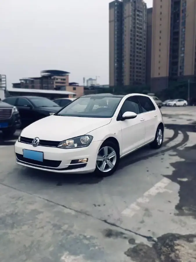 2015 Volkswagen Golf 1.4T 131HP L4 7DCT