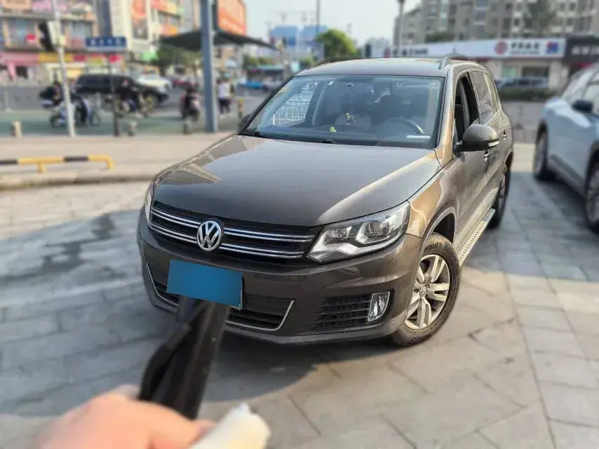 2016 Volkswagen Tiguan 1.8T 160HP L4 6MT