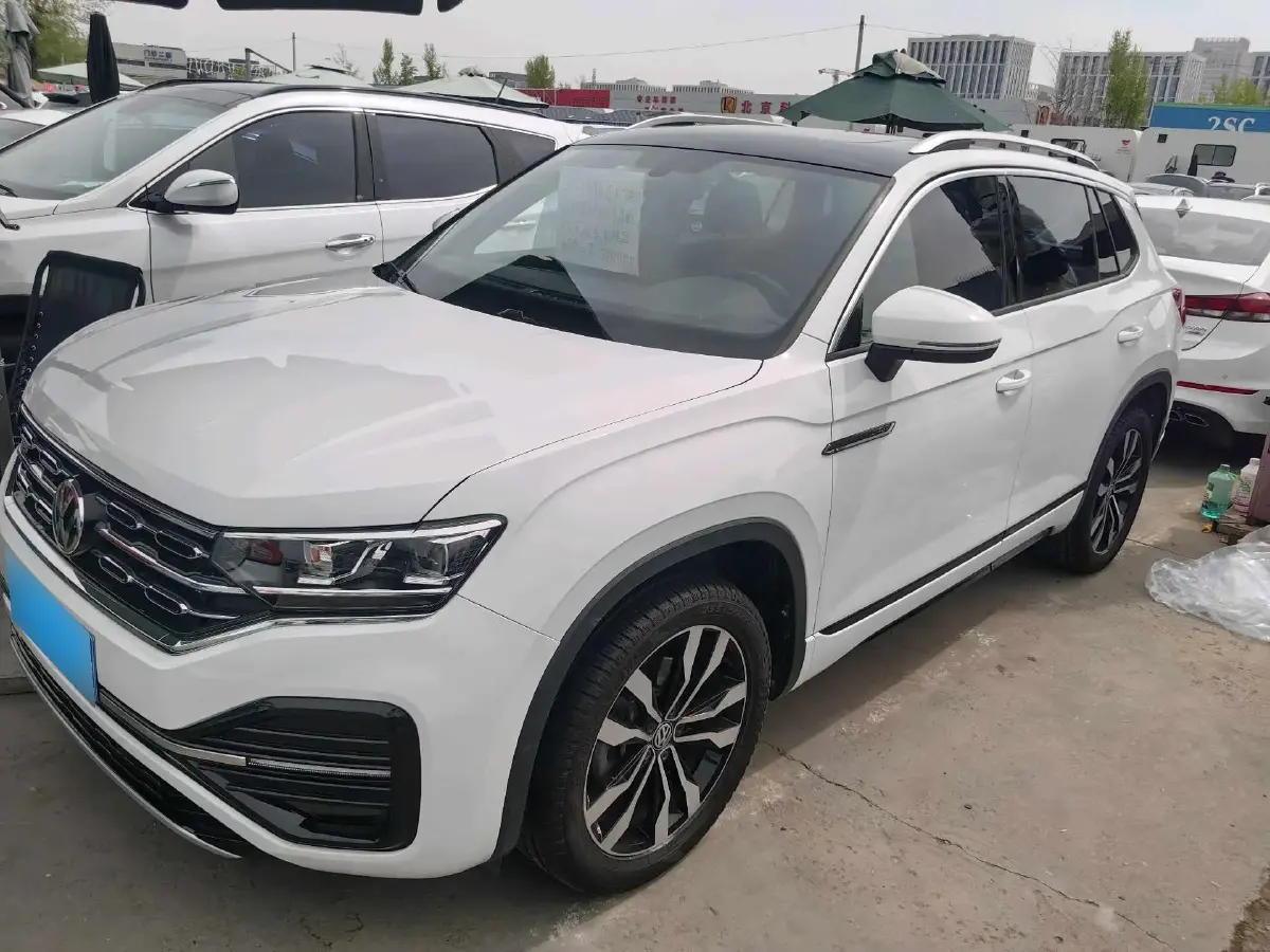2021 Volkswagen Tayron 2.0T 220HP L4 7DCT
