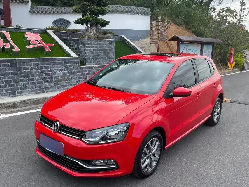 2018 Volkswagen Polo 1.5L 110HP L4 6AT
