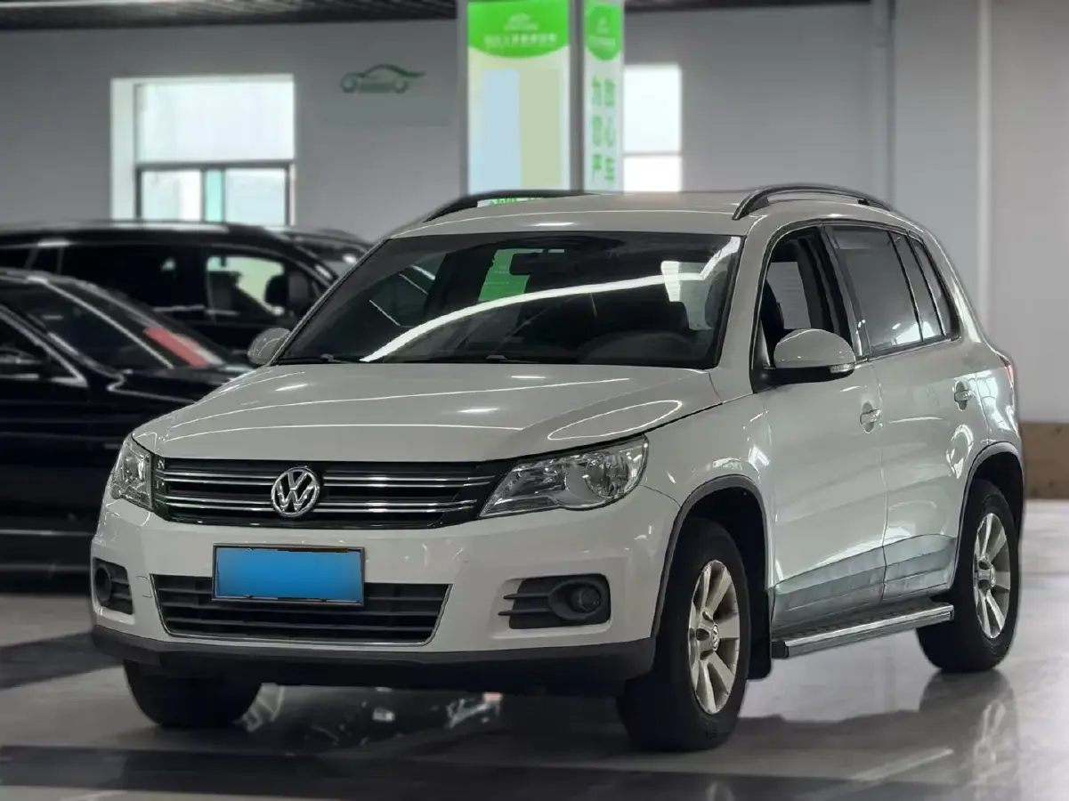 2012 Volkswagen Tiguan 1.8T 160HP L4 6AT