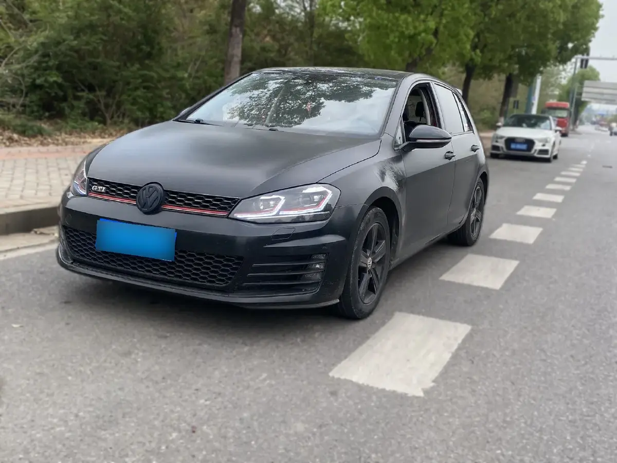 2015 Volkswagen Golf 1.4T 131HP L4 7DCT