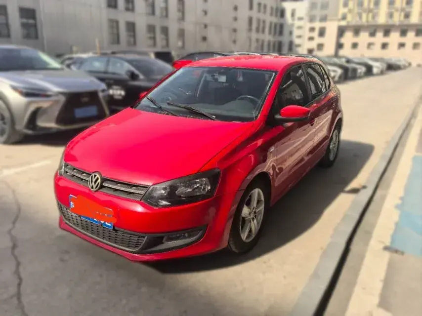 2011 Volkswagen Polo 1.4L 86HP L4 6AT