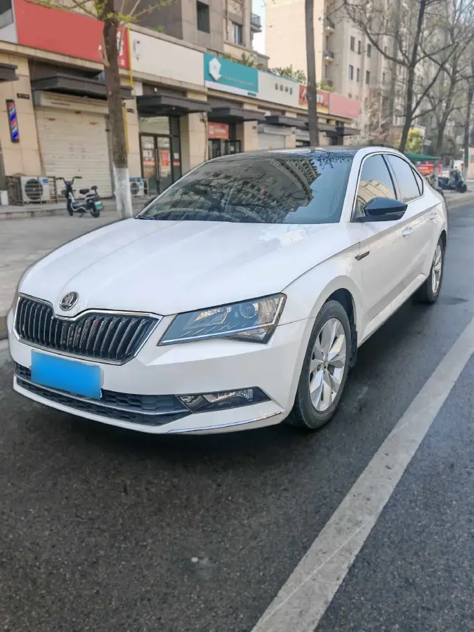 2016 Skoda Superb 1.4T 150HP L4 7DCT