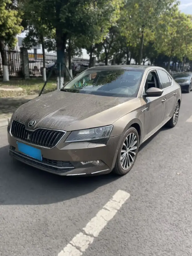 2016 Skoda Superb 1.4T 150HP L4 7DCT