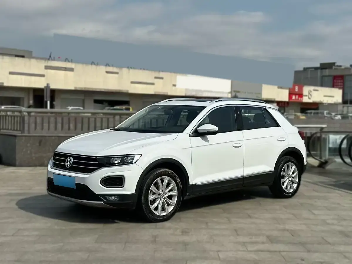 2020 Volkswagen T-Roc 1.4T 150HP L4 7DCT