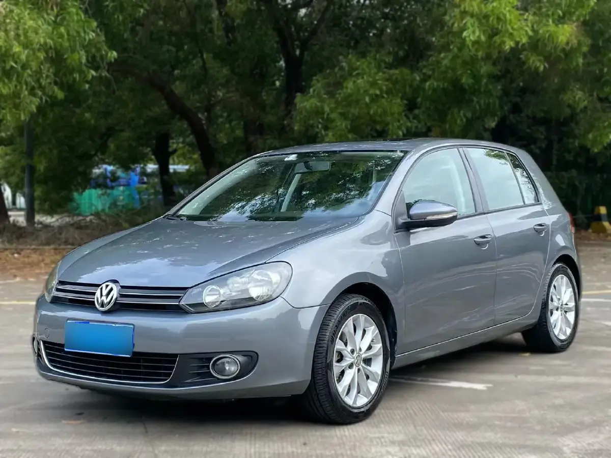 2010 Volkswagen Golf 1.4T 131HP L4 7DCT