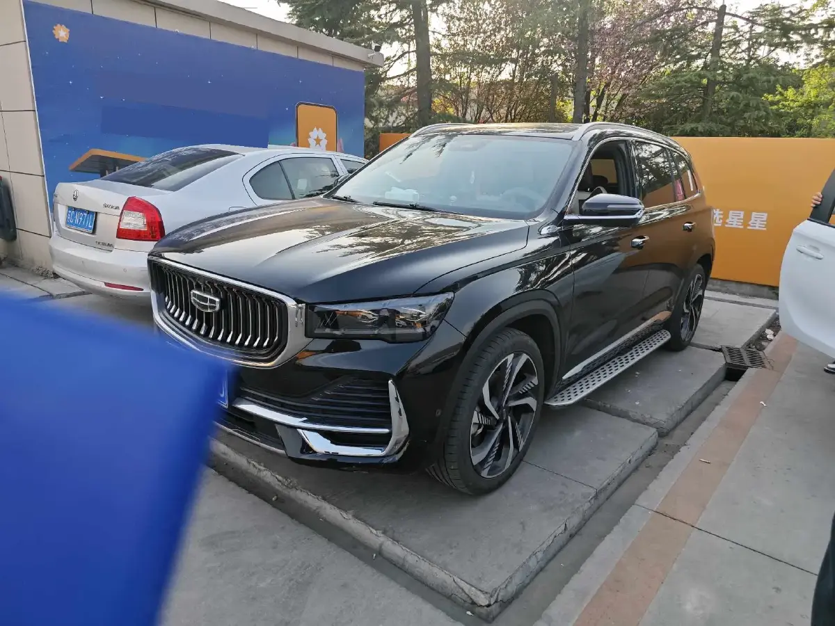 2021 Geely Monjaro 2.0T 238HP L4 8AT