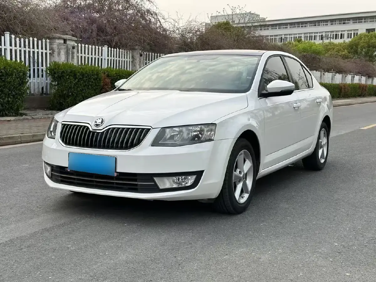 2015 Skoda Octavia 1.4T 150HP L4 5MT