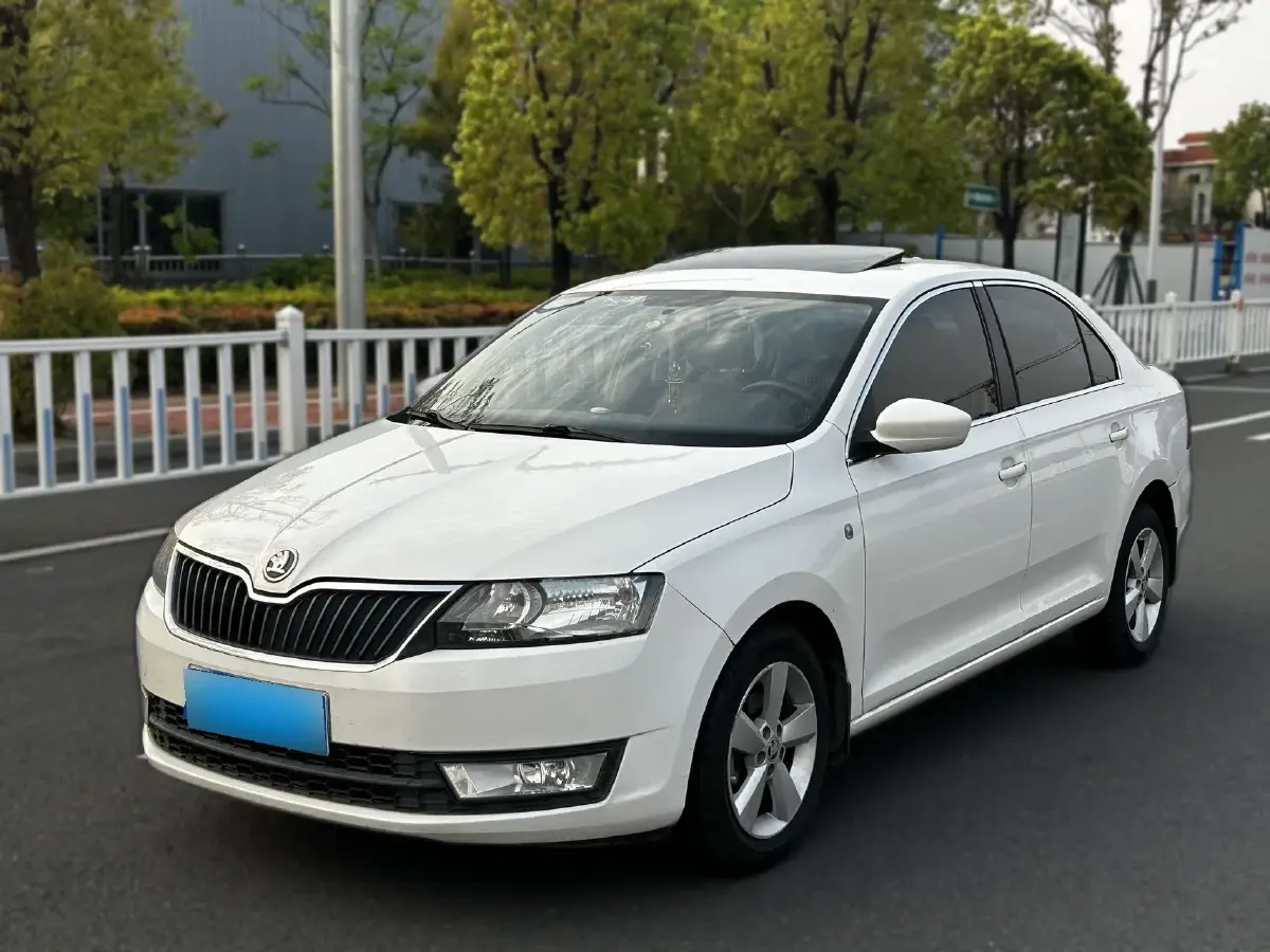 2013 Skoda Rapid 1.6L 110HP L4 6AT