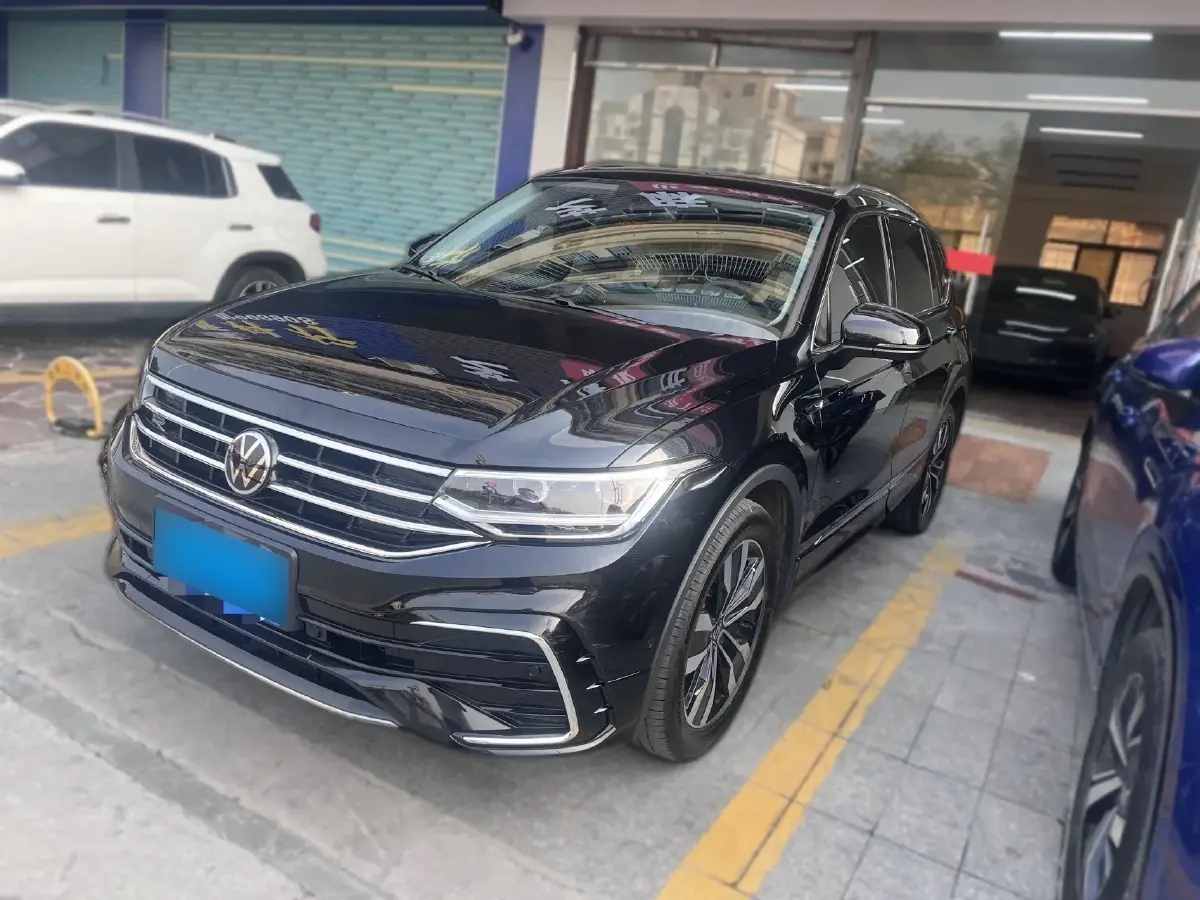 2024 Volkswagen Tiguan L 2.0T 186HP L4 7DCT