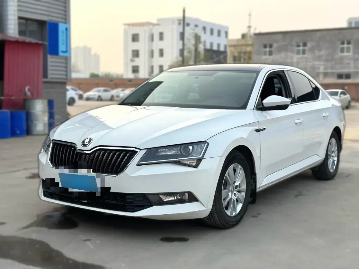 2016 Skoda Superb 1.8T 180HP L4 7DCT