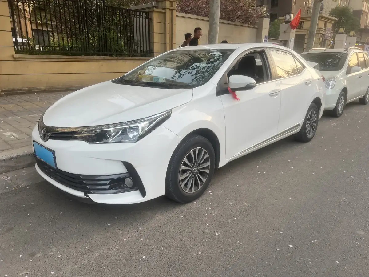 2017 Toyota Corolla 1.2T 116HP L4 CVT