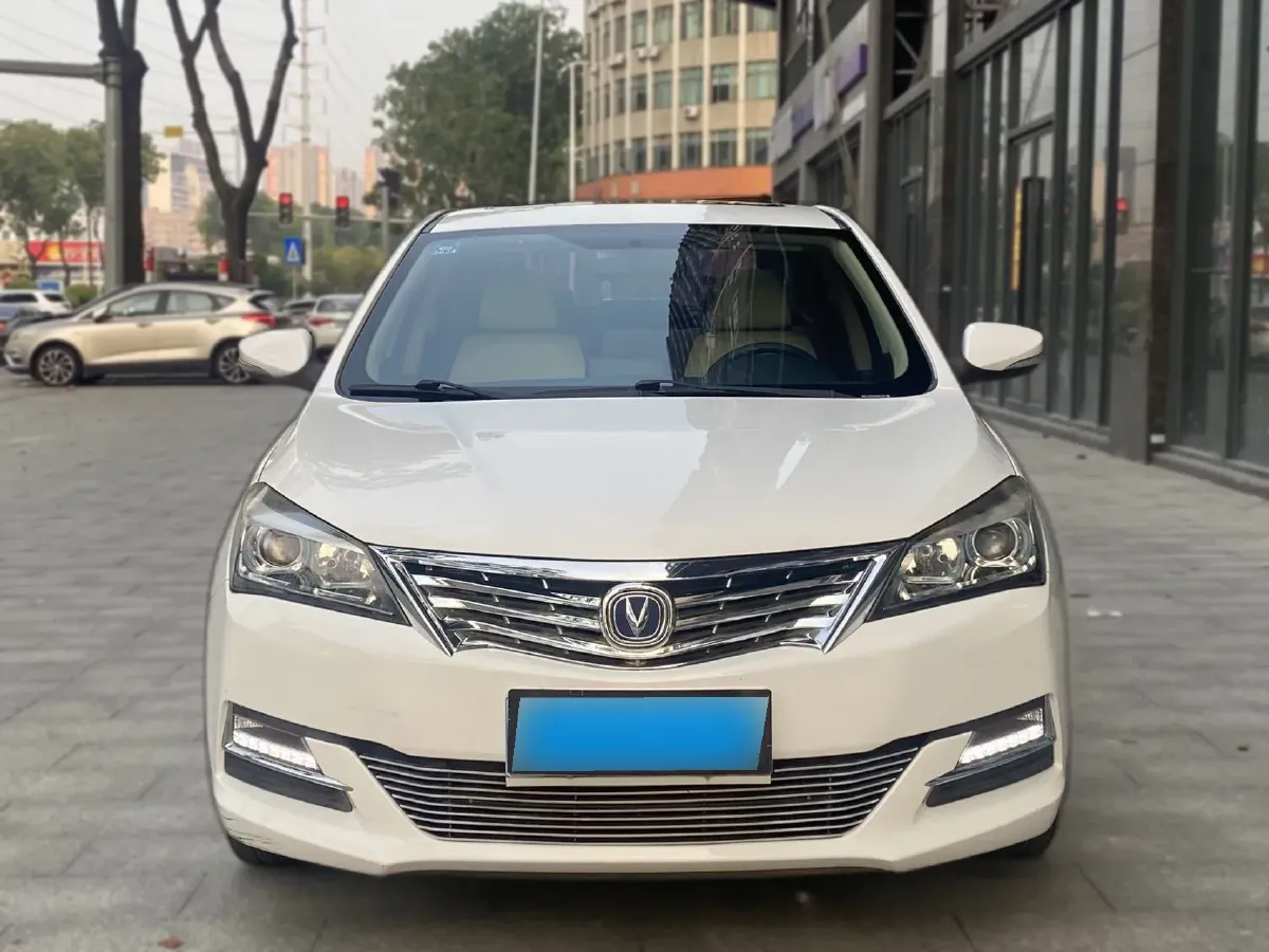 2016 ChangAn Alsvin V7 1.6L 124HP L4 5MT,autocango,china used car exporter,china ev exporter,chinese used car exporter,chinese used ev exporter