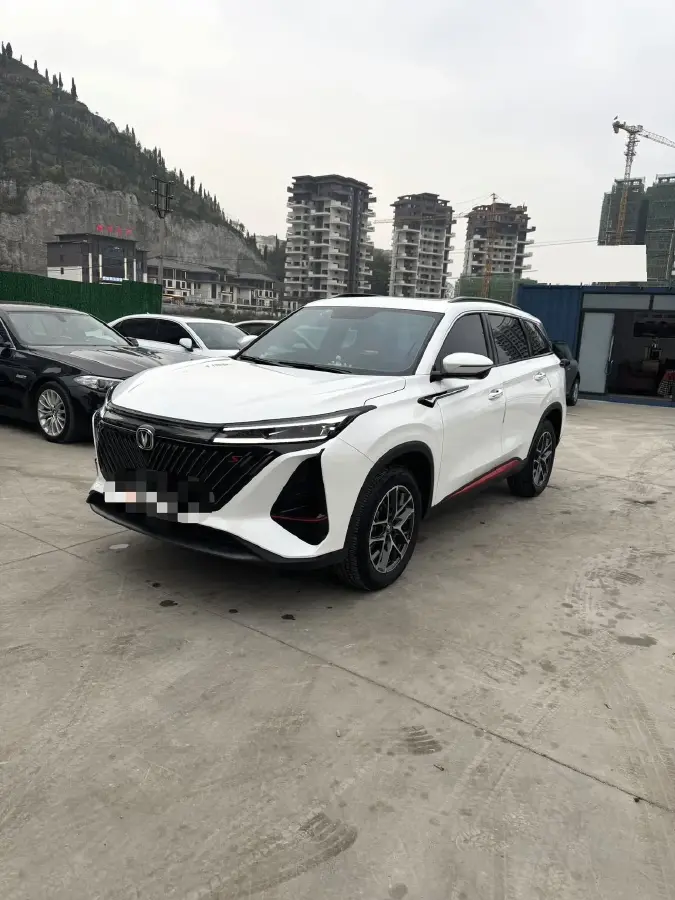2022 ChangAn CS75 Plus 1.5T 188HP L4 8AT