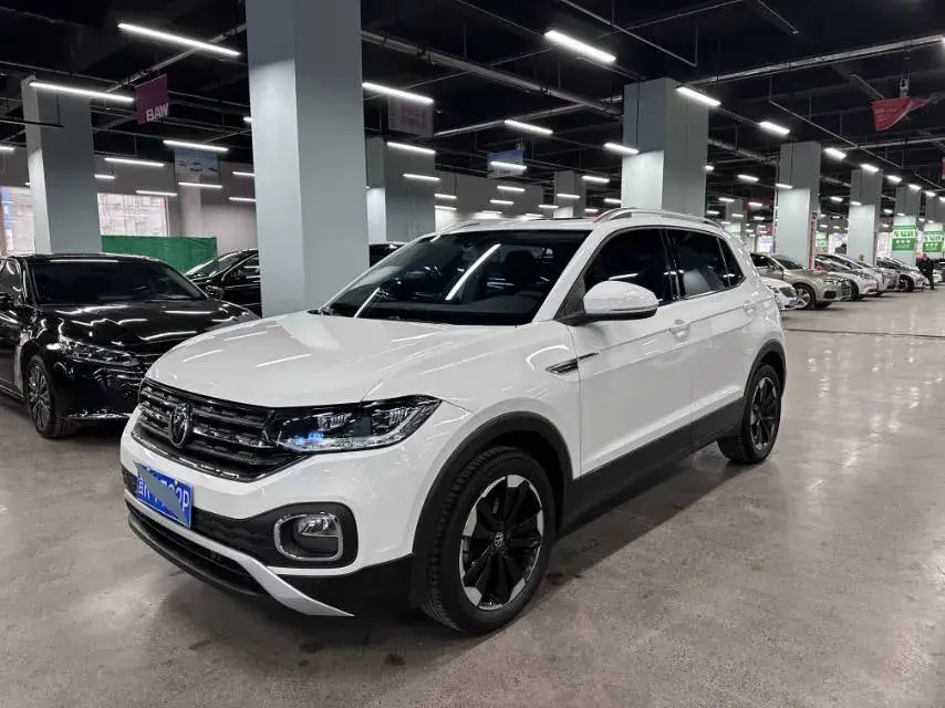 2021 Volkswagen Tacqua 1.2T 116HP L4 7DCT