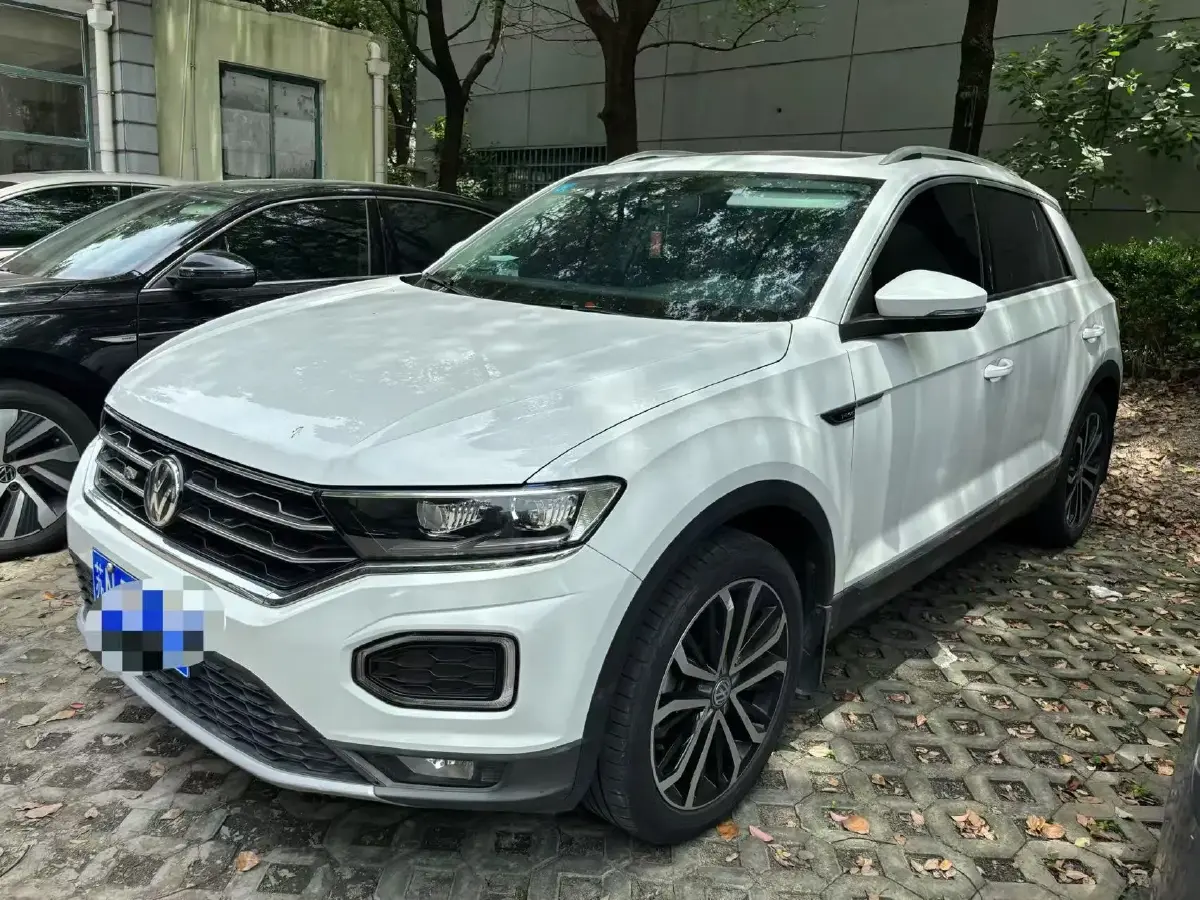 2019 Volkswagen T-Roc 1.4T 150HP L4 7DCT