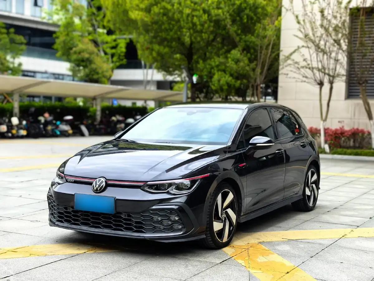 2021 Volkswagen GolfGTI 2.0T 220HP L4 7DCT