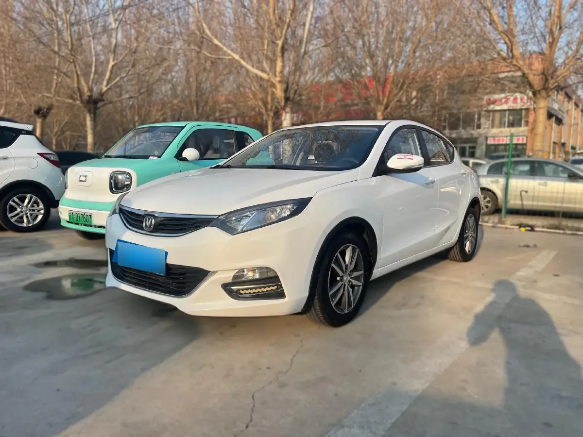 2015 ChangAn Eado XT 1.6L 125HP L4 5MT