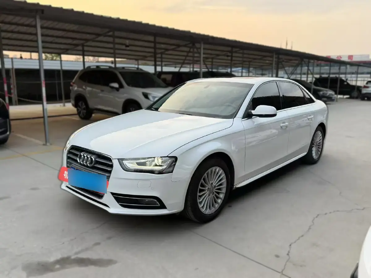 2015 Audi A4L 2.0T 180HP L4 CVT