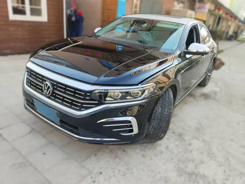 2022 Volkswagen Passat 2.0T 186HP L4 7DCT
